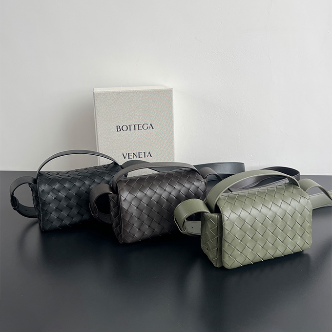 bottega veneta mini intrecciato flap crossbody handbag #857931